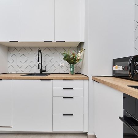 Nowa Manufaktura Apartment Wroclaw Krzyki By Noclegi Renters Ngoại thất bức ảnh
