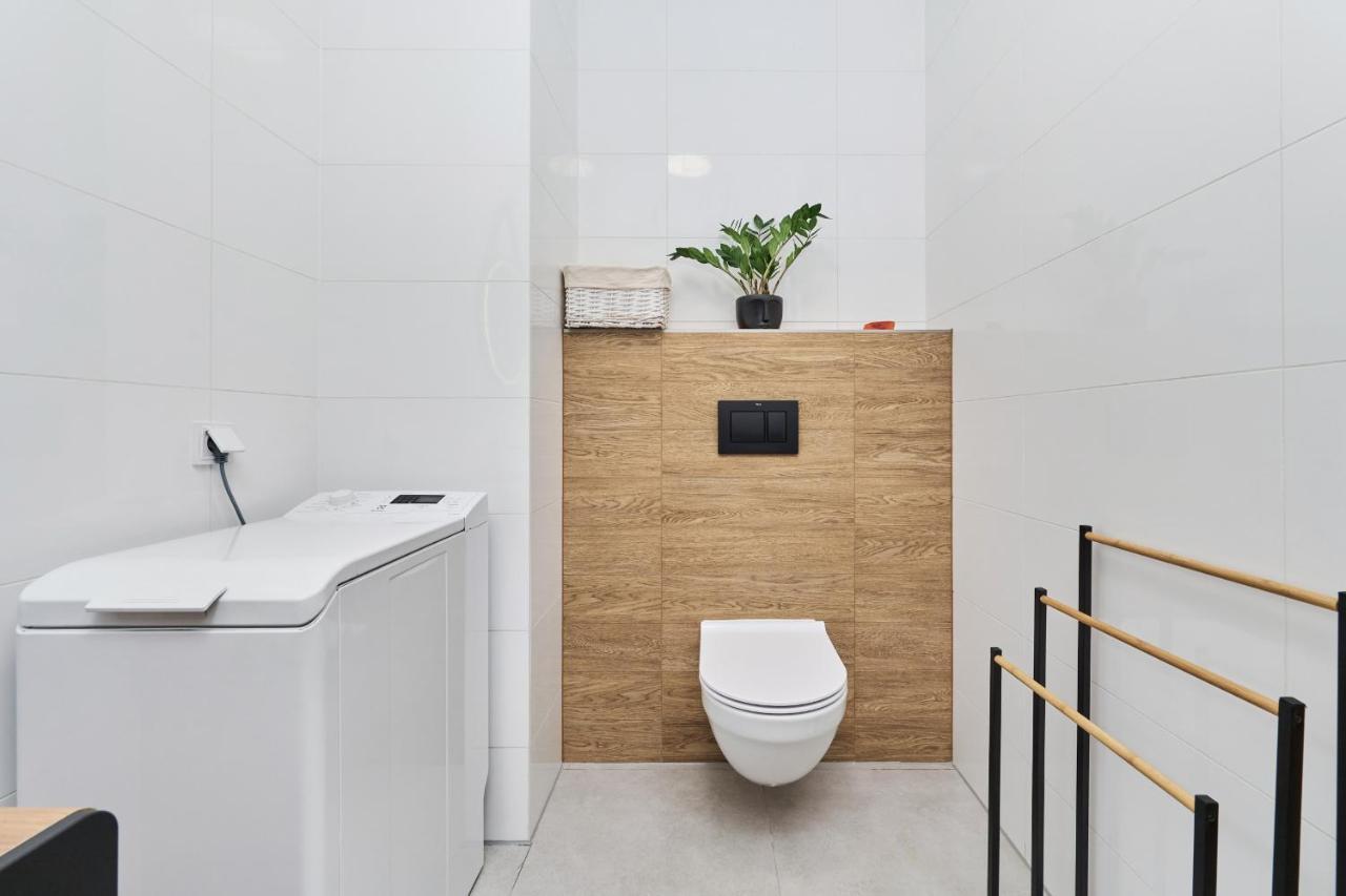Nowa Manufaktura Apartment Wroclaw Krzyki By Noclegi Renters Ngoại thất bức ảnh
