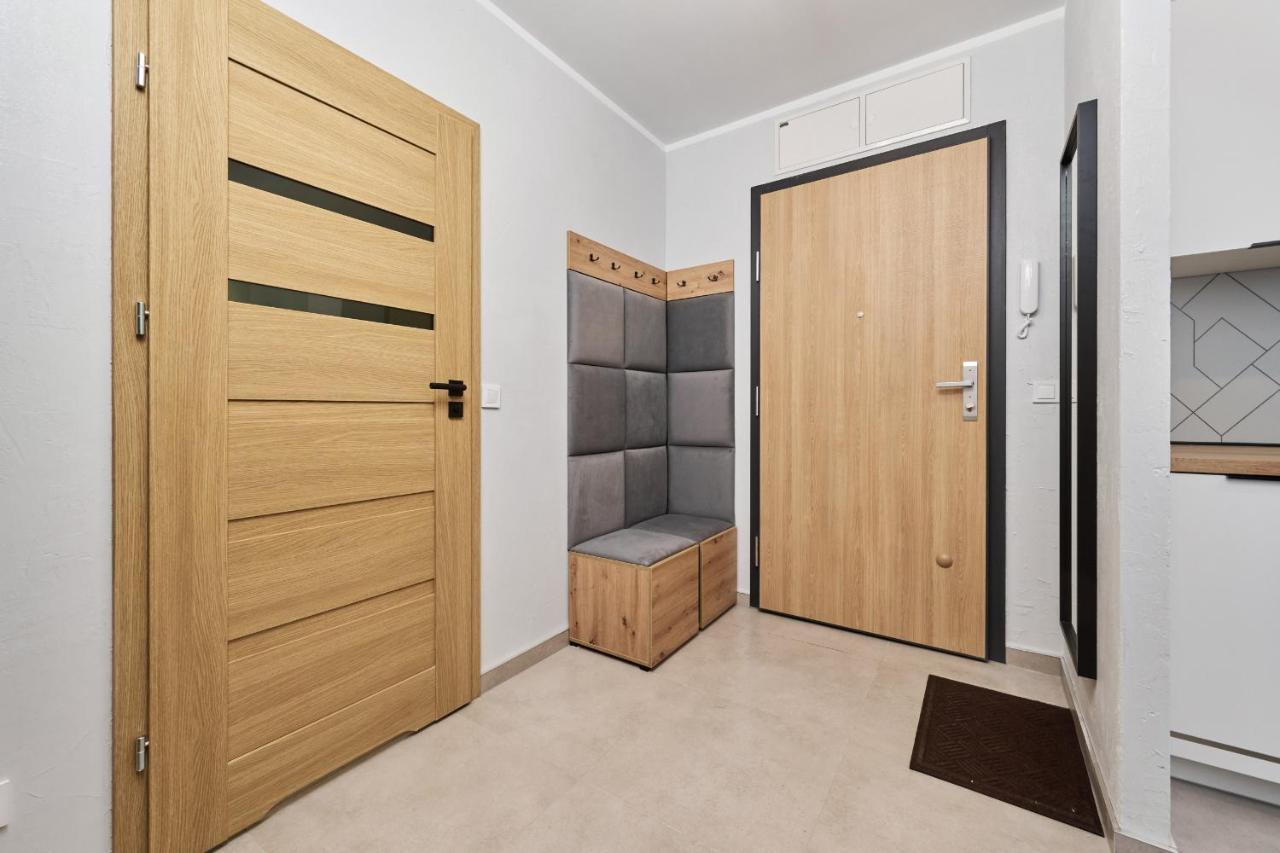 Nowa Manufaktura Apartment Wroclaw Krzyki By Noclegi Renters Ngoại thất bức ảnh