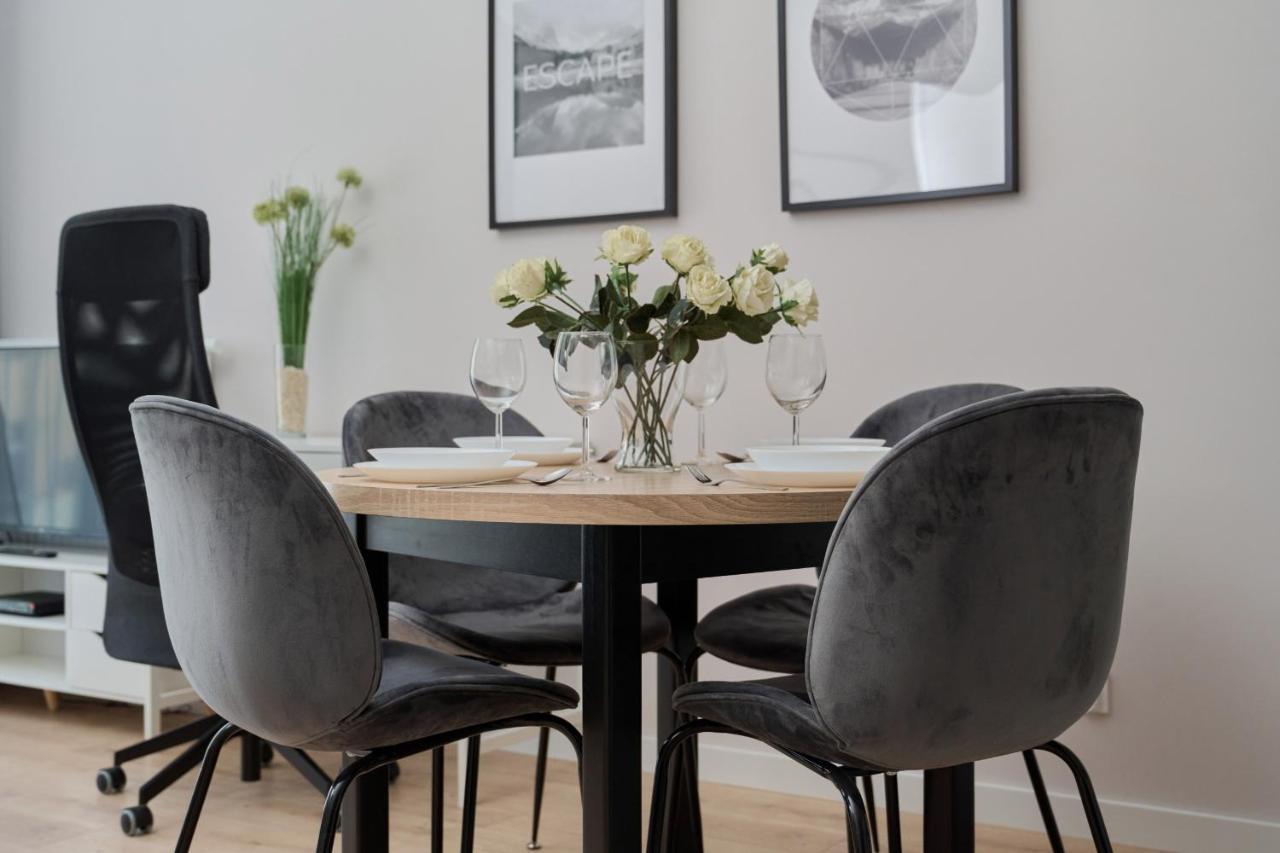 Nowa Manufaktura Apartment Wroclaw Krzyki By Noclegi Renters Ngoại thất bức ảnh