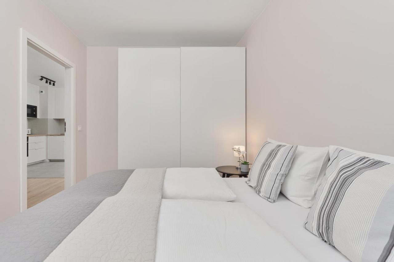 Nowa Manufaktura Apartment Wroclaw Krzyki By Noclegi Renters Ngoại thất bức ảnh